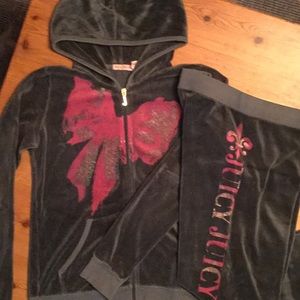 Juicy Girls velour matching top and bottom